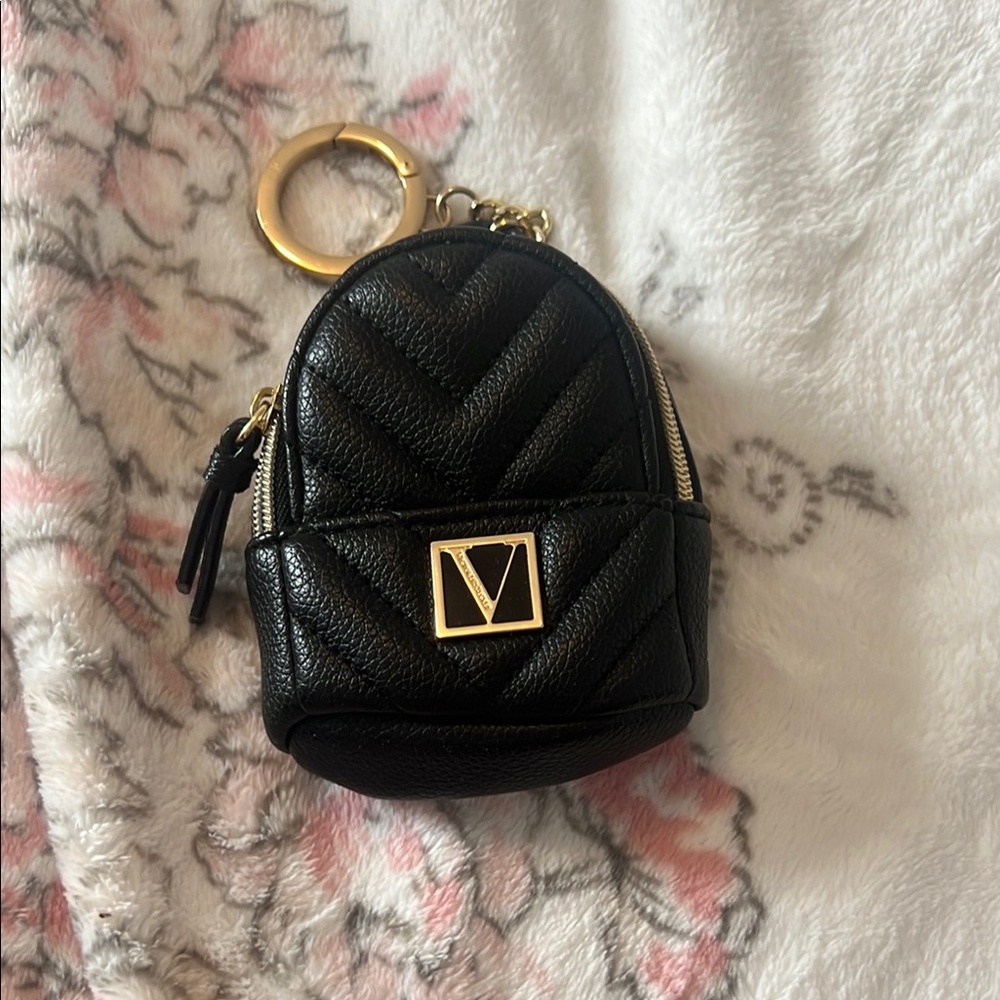 black victors secret mini back bag